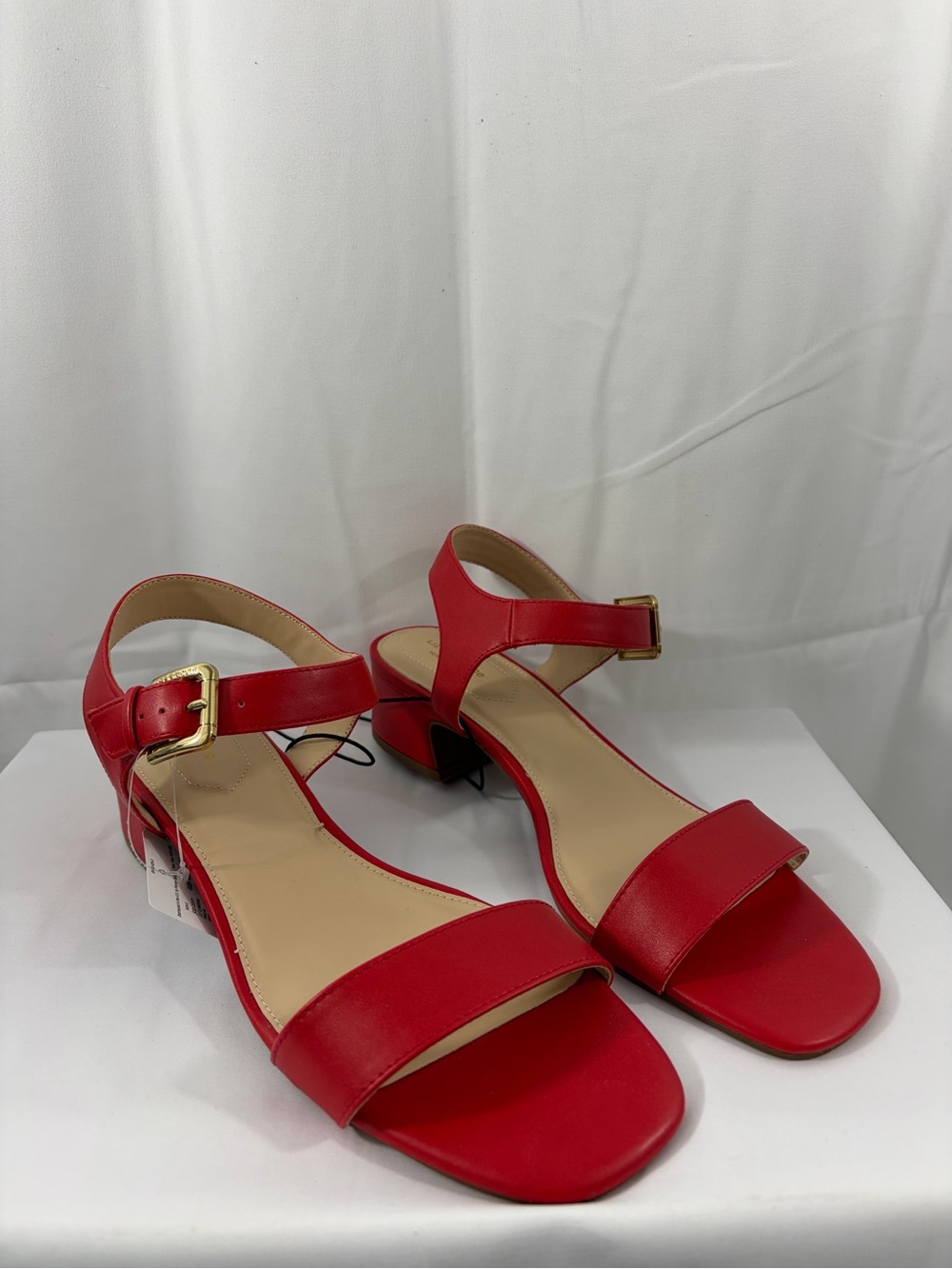 NWT Liz Claiborne Women’s Size 10 Red Ankle-Strap Block Heel Sandals